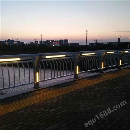 灯光桥梁护栏 景区湖泊栏杆 304不锈钢复合管 优级质量 润程金属