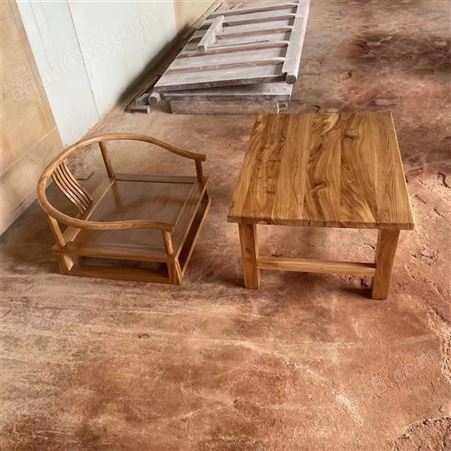 咖啡厅实木地桌 户外景观椅子 使用寿命长 纹理清晰