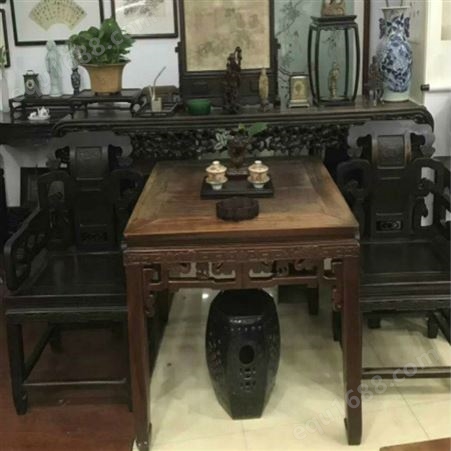 上海市老榉木收购价格  老榉木大衣橱回收  老榉木凳子收购价格