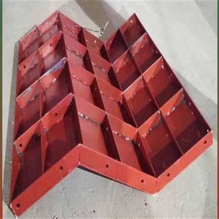 挡墙钢模板 水沟钢模板 模板整体性能好 规格齐全配送及时